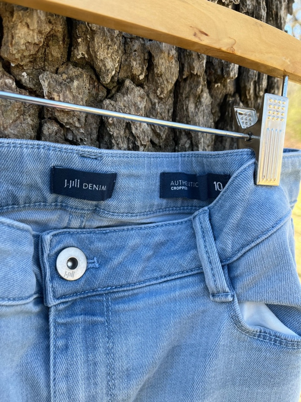 ⭐️J. Jill Cropped Jean in size 10 - Picture 4 of 6